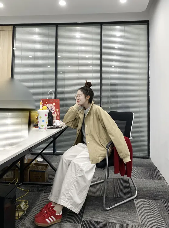 美式复古重工工装外套女春季常规款夹克上衣白色阔腿裤套装