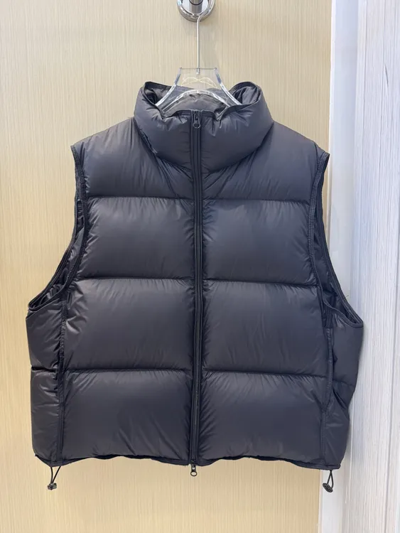 2025新款时尚立领羽绒马夹女短款加厚面包服马夹背心泡芙秋冬外穿