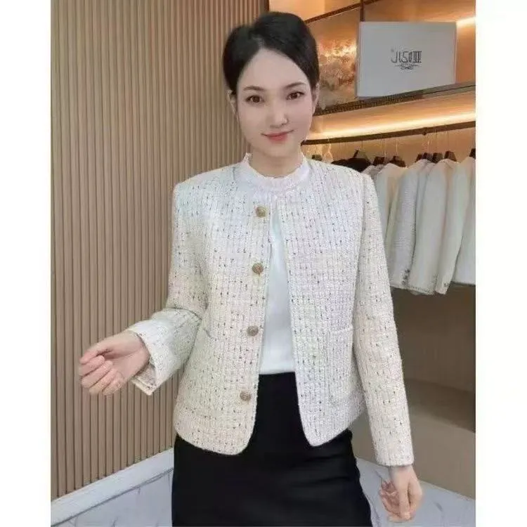 2025新款小香风妈妈装外套女时尚洋气中老年春秋开衫短款显高大码