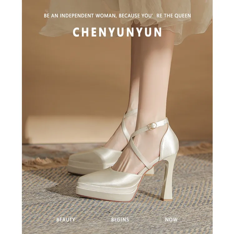 新款交叉带防水台高跟鞋女缎面粗跟尖头单鞋不累脚12cm婚鞋新娘鞋