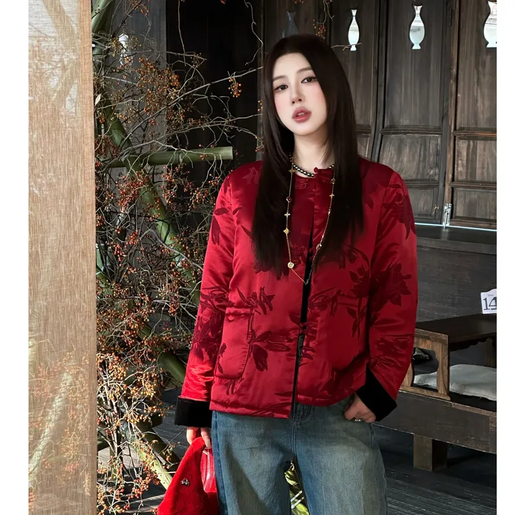 G. yantong/郭彦彤【彦彤年服】90鹅绒圆领羽绒外套国风梅竹WT1131