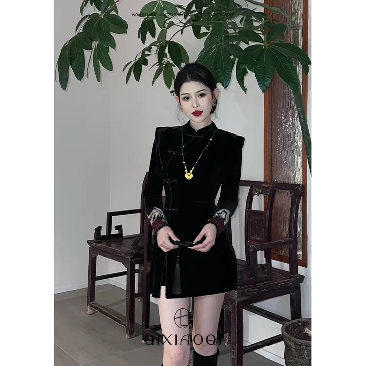 七小七Sicily【龙凤呈祥】新中式国风黑色丝绒上衣秋百搭短裤两件套