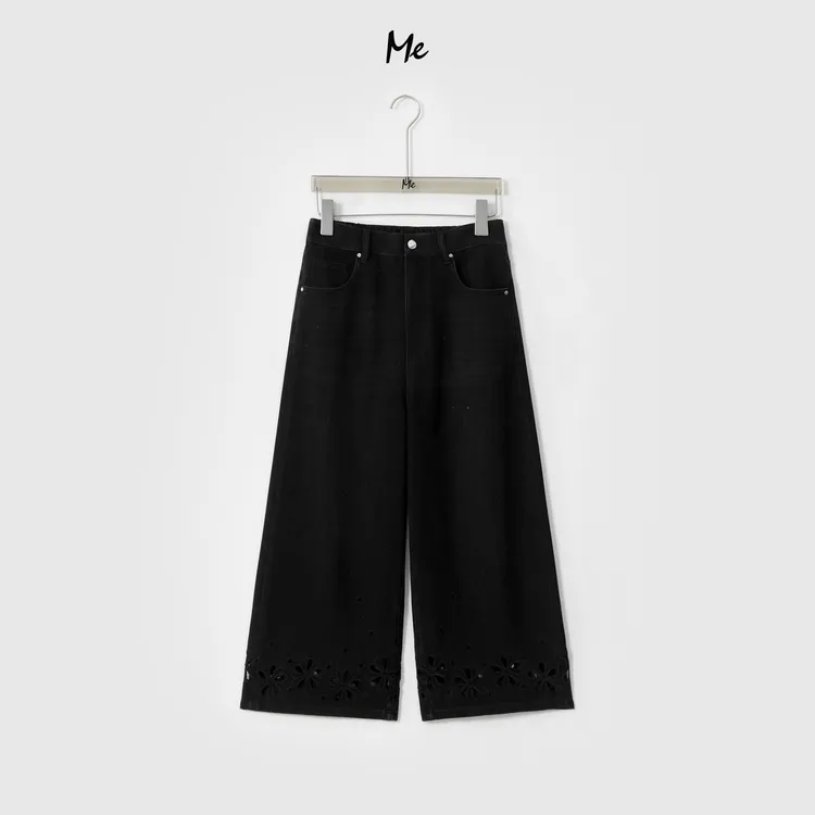 ME【八分黑浪花】天丝混纺镂空绣花高腰显瘦百搭时尚牛仔裤MESS6893