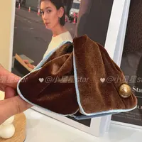 法式复古丝绒三角抓夹轻奢气质高级感抓夹鲨鱼夹