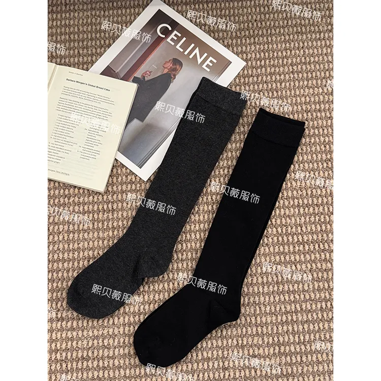 熙贝薇6 2025冬季新款学院风不勒脚百搭显瘦简约小腿袜 G5682