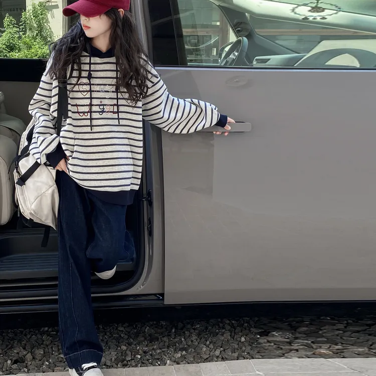 女童休闲风常规条纹春秋少女风女套装时尚百搭牛仔裤韩版女孩套装