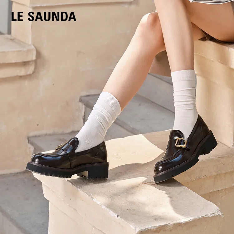 莱尔斯丹2025秋季新款时尚英伦纯色百搭深口圆头乐福单鞋6M45403