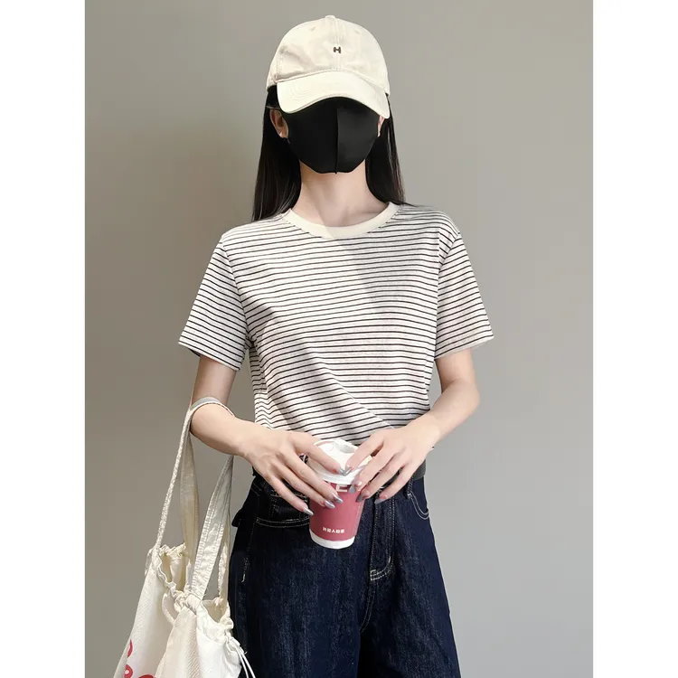 2025新款圆领正肩短袖t恤女夏季条纹设计感小众百搭宽松打底上衣