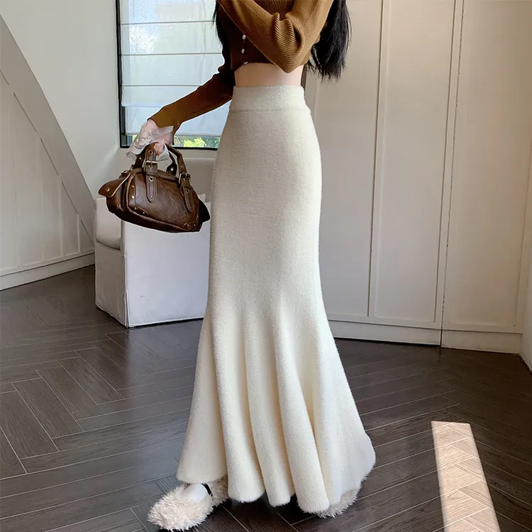 加厚针织鱼尾裙半身裙女秋冬季2025新款高腰显瘦a字休闲包臀长裙