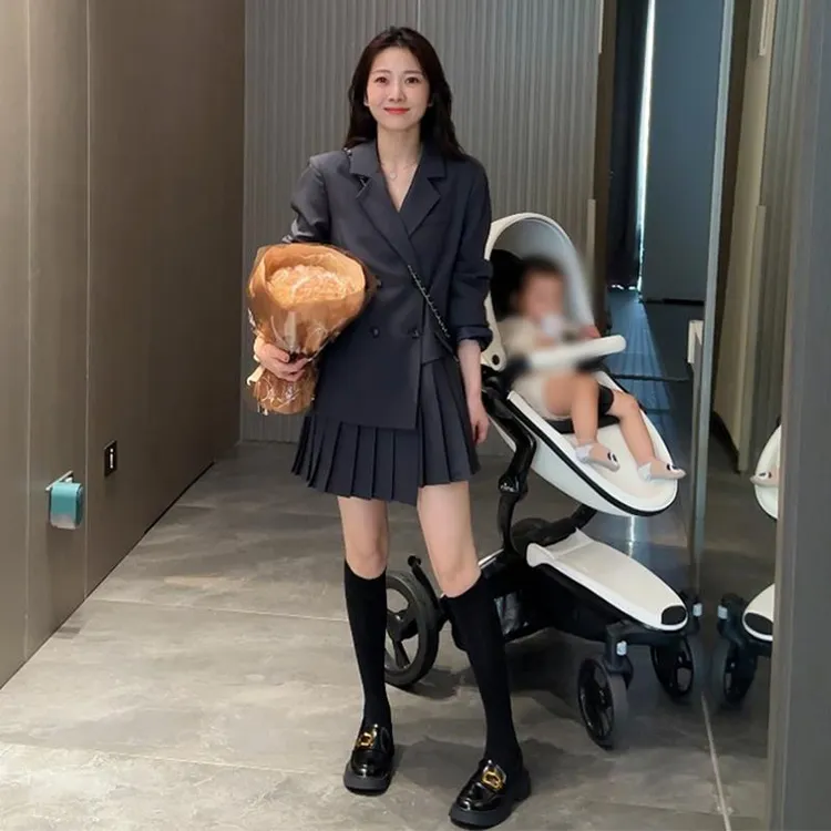 新年战袍高级感学院风穿搭一整套装2025新款西装洋装子女秋冬季