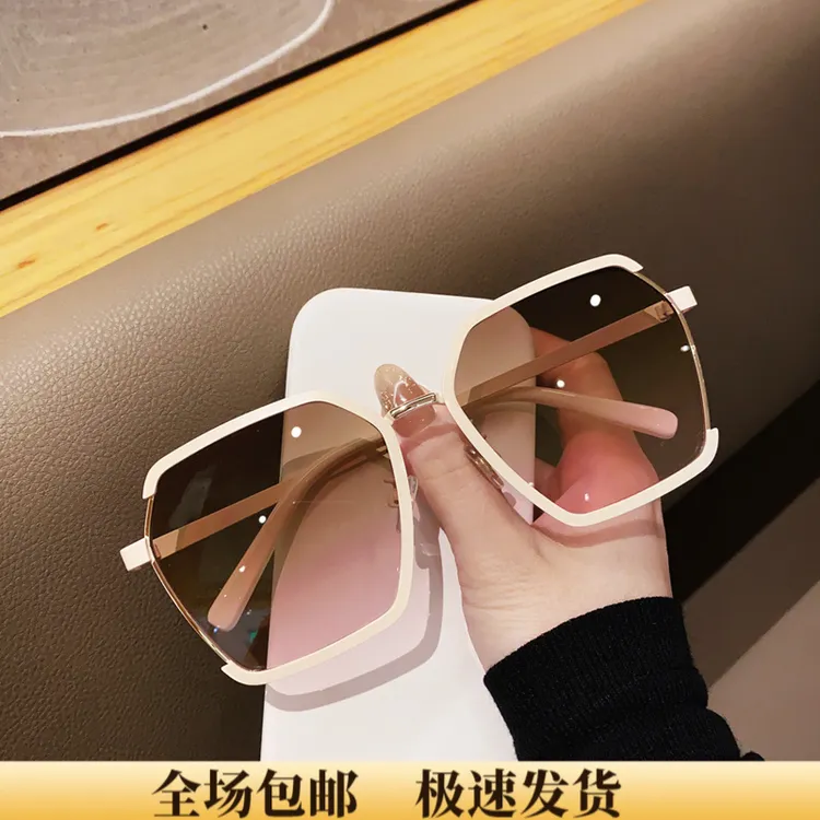 卡里思太阳镜女2025新款显脸小时尚防晒驾驶开车眼镜防紫外线墨镜