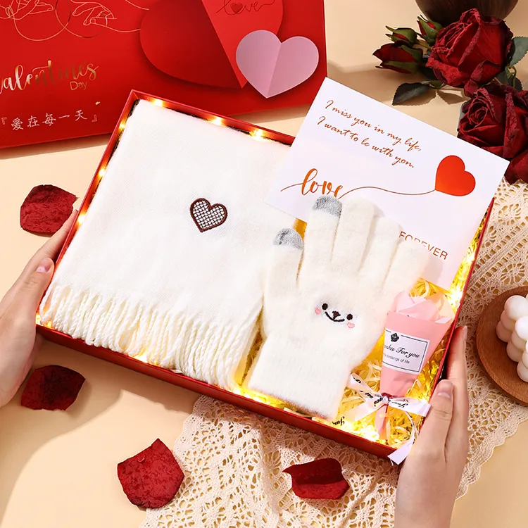 【冬天的第一条围巾】送女朋友礼物送闺蜜生日礼物节日礼物触屏手套商品图