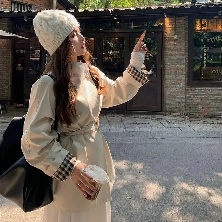 春秋高级气质诺丁山秋日 荃棉一粒扣斗篷风衣女设计感显瘦短外套