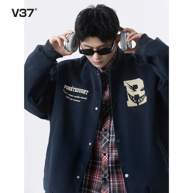 V37美式棒球服外套男生2025秋季新款潮牌休闲宽松百搭飞行员夹克