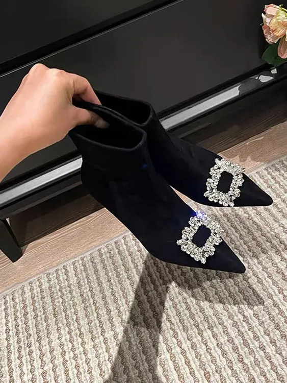 sendijia/森迪加2025秋冬新款针织弹力靴尖头时尚细跟高跟瘦瘦靴