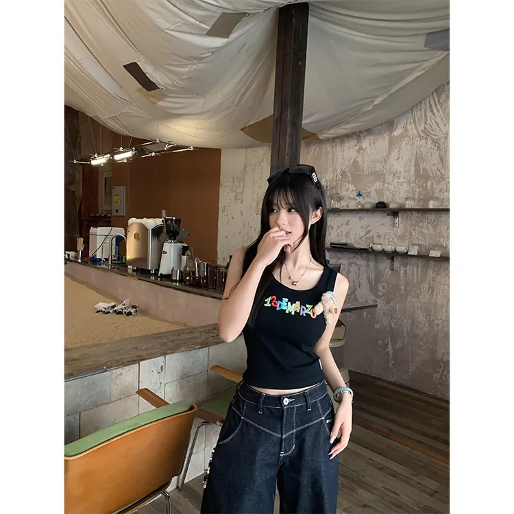 洋气衣服女韩系辣妹刺绣背心吊带上衣藏蓝色高腰直筒阔腿牛仔裤