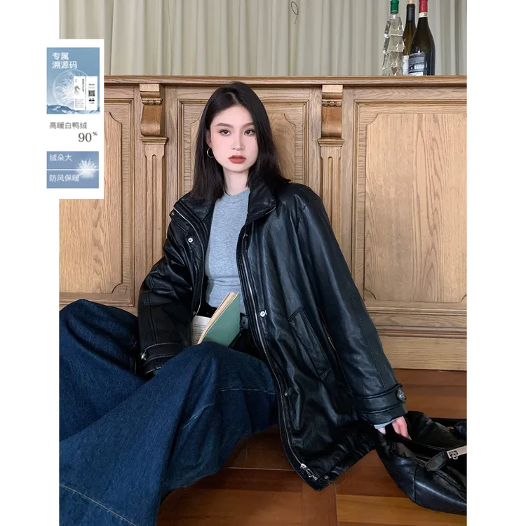 PRASE·噜【爱丁堡】90白鸭绒石墨烯锁温保暖冬挎包皮羽绒服PR510S18