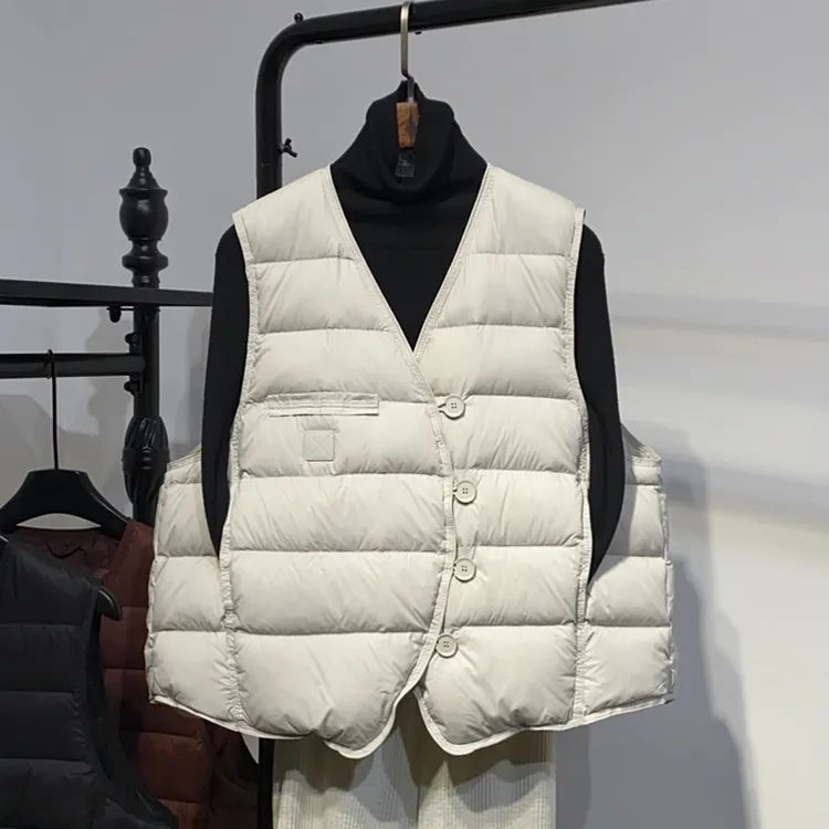 2025新款无领羽绒马甲女外穿洋气小个子叠穿背心坎肩秋冬V领马夹