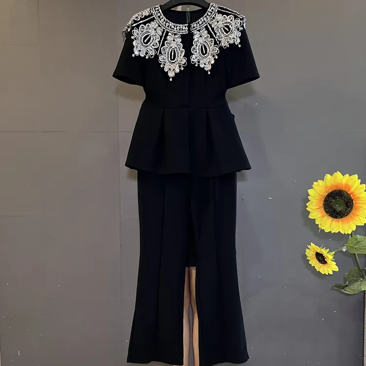 时尚轻奢风高级感重工披肩领气质显瘦两件套装