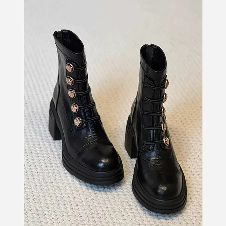 牛皮版~徽章小金扣马丁靴女英伦2025秋冬新款粗跟瘦瘦靴高跟短靴
