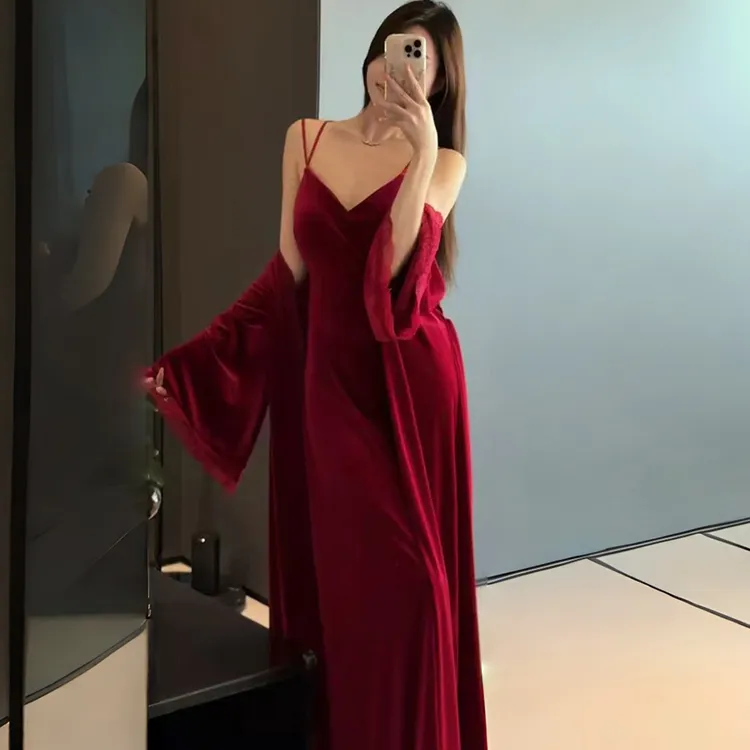 法式睡衣女秋冬金丝绒长款吊带睡袍春秋季带胸垫复古红晨袍新娘长