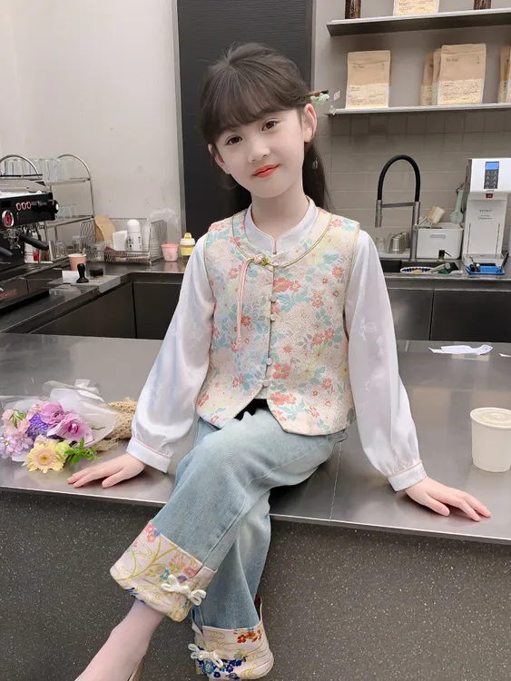 女童汉服2025新款秋装儿童洋气国风中式套装春秋款女孩古风三件套