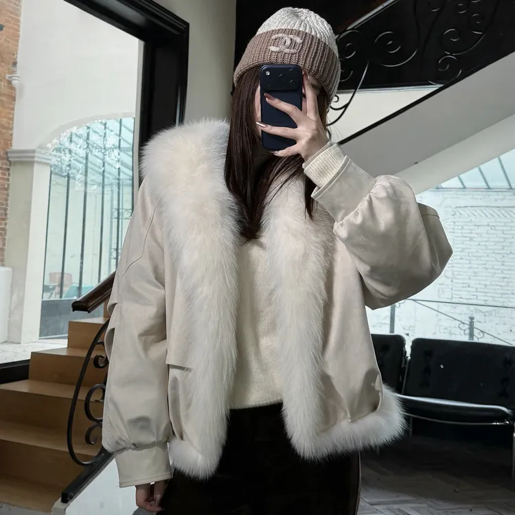 HELA AOMI “氛围鹅绒”90白鹅绒+狐狸毛廓形宽版羽绒服CY5DC48566