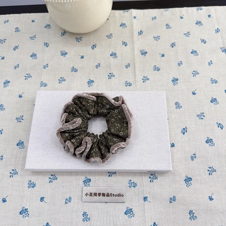 韩国发饰2025新款绿色棉麻小碎花印花米色丝绒发圈发绳头饰头绳