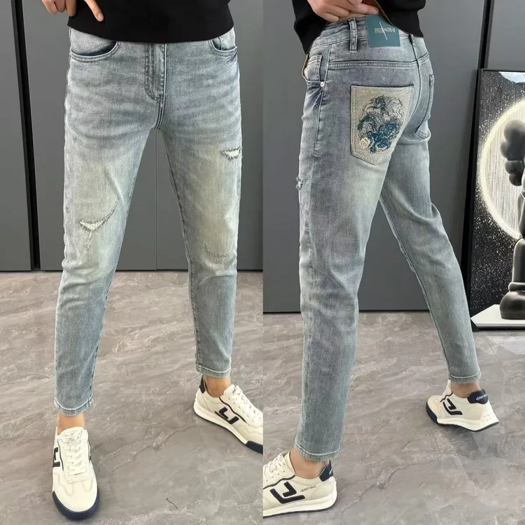 男裤秋季新款牛仔裤男时尚印花破洞修身小脚裤潮流百搭弹力九分裤