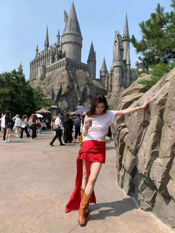 2025夏季新款慵懒露肩上衣T恤女斜肩一字肩设计感短袖上衣