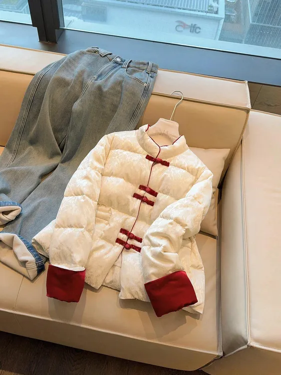 新中式撞色盘扣立领棉服外套女2025秋冬新款宽松百搭时尚保暖棉衣