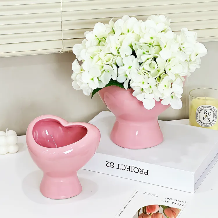 创意爱心花瓶家用桌面装饰品摆件鲜花插花高颜值陶瓷花器百搭摆设