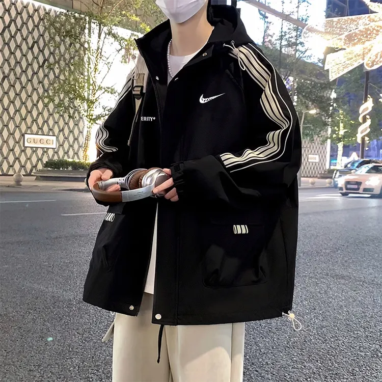 【官方奥特莱斯】大码夹克外套男士青少年秋冬季宽松休闲连帽冲锋衣