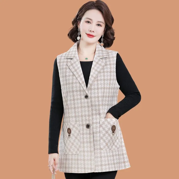 皮尔卡丹妈妈装春秋中长款女士马甲宽松中老年新款格子洋气质坎肩