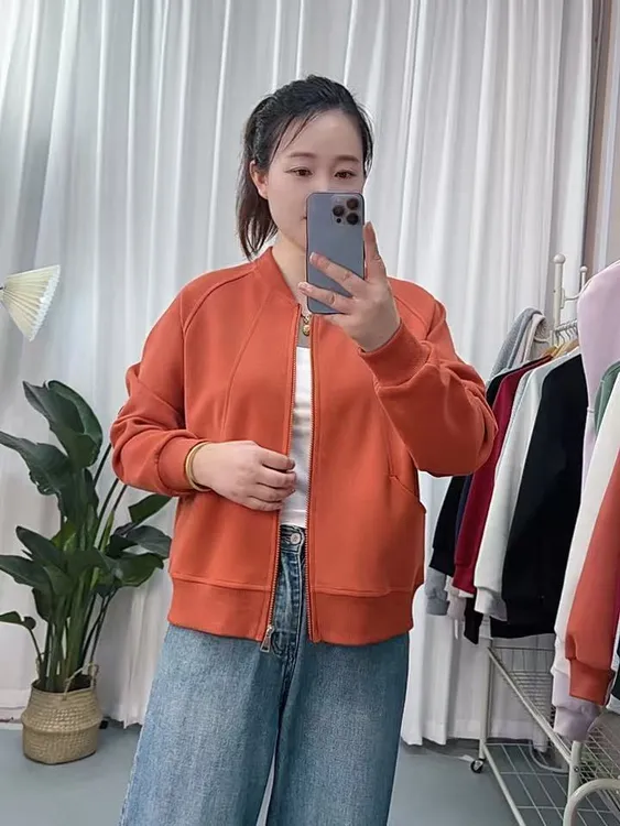 2025春秋新款设计感短款棒球服外套女士洋气大码宽松时尚潮流卫衣