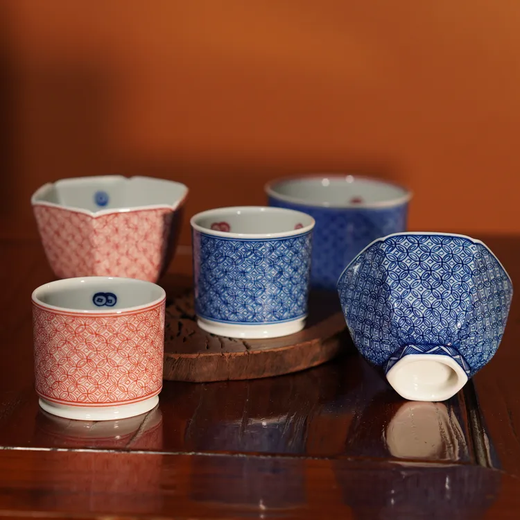 景德镇手绘铜钱纹容天杯主人杯青花瓷茶具茶杯有钱杯趣味高温釉下