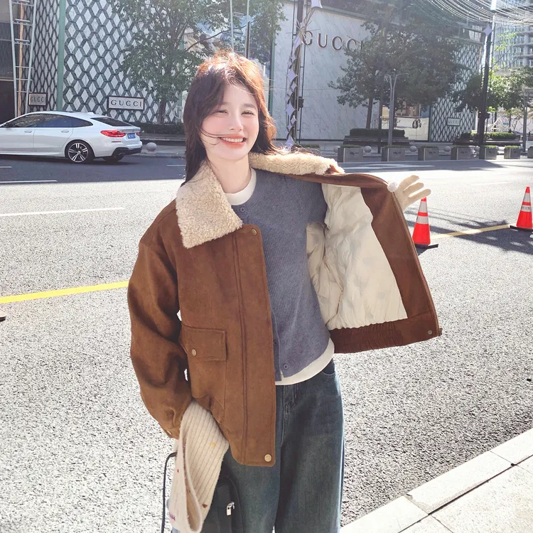 咖色短款麂皮绒羽绒服女2025冬季新款设计感加厚羽绒内胆工装外套