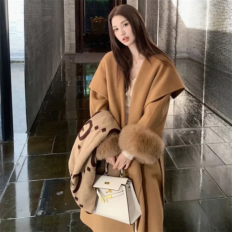 “轻熟御姐”100澳毛狐狸毛袖高级感长款羊毛大衣2025新款加厚