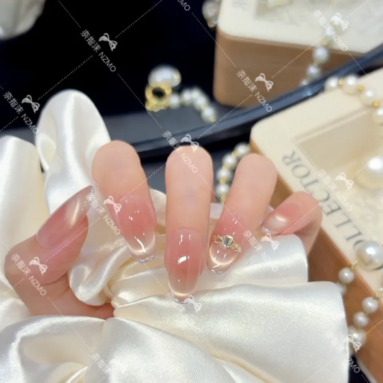 【千金】指尖猫眼日常显白镶钻穿戴甲百搭ins风甲片