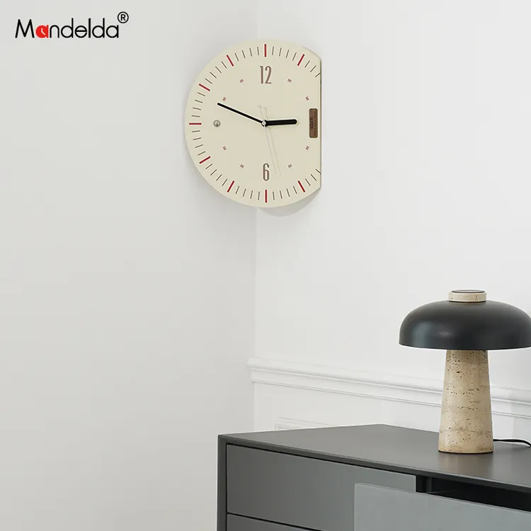 Mandelda免打孔中古挂钟2025新款客厅创意钟表挂墙家用时钟高级感