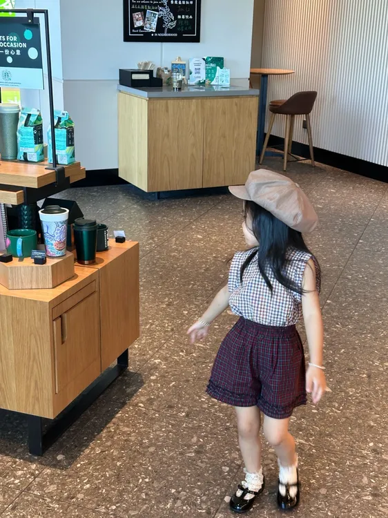 《小思家》女童2025年夏季新款休闲格子飞袖上衣格子花边短裤套装