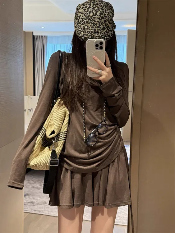 时尚孕妇纯欲风短裙时尚套装套装早秋不规则休闲风辣妹风套装