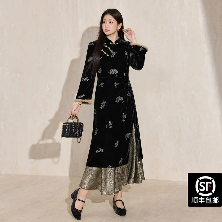 蓝语大码女装新中式丝绒刺绣改良旗袍2025秋季新品收腰长袖连衣裙