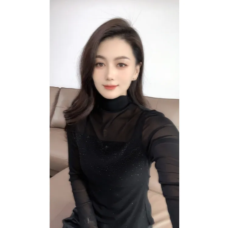 半高领烫钻百搭长袖女2025年秋季新款纯色修身T恤女时髦气质小衫