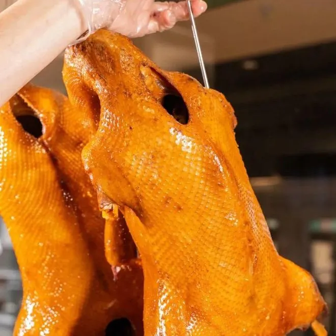 正宗重庆荣昌卤鹅整只真空包装开袋即食熟食卤菜特产