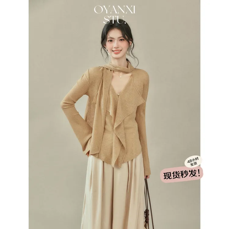 Qiuzixian欧阳喜【入秋松弛系】设计感飘带V领T恤女2025秋季新款长袖上衣