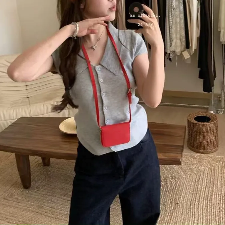 复古翻领短袖针织衫女春季新款简约百搭修身显瘦洋气别致上衣