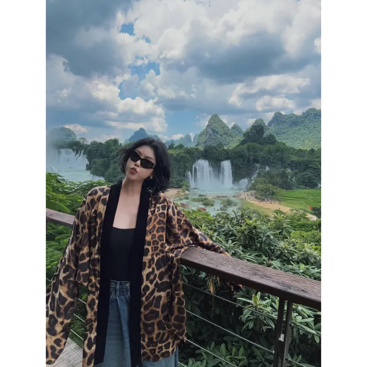 高温妮复古风气质缎面廓形豹纹无扣宽松冬季休闲外套上衣5e52467