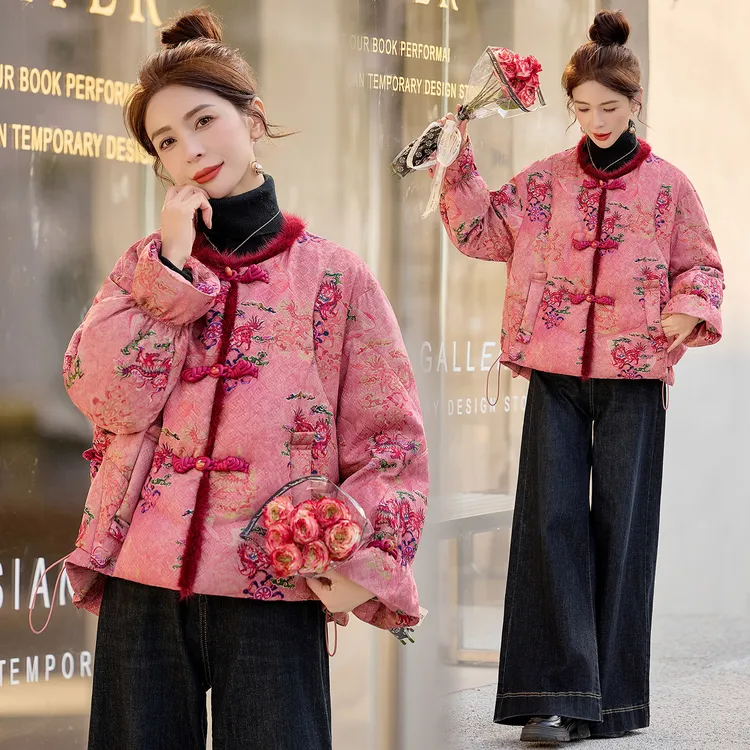 新中式国风盘扣提花羽绒服女2025冬季新款狐狸毛拼接白鸭绒短外套