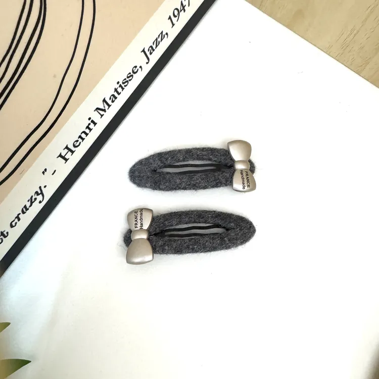 BlomUME原创合金蝴蝶结灰色针织镂空bb夹发夹刘海夹发饰一对1010